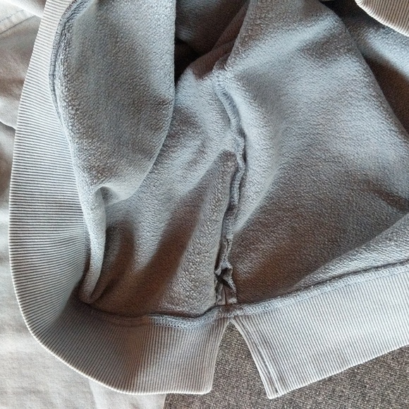 NWOT Cuts Clothing Pullover Split-Hem Sweater - Picture 9 of 14